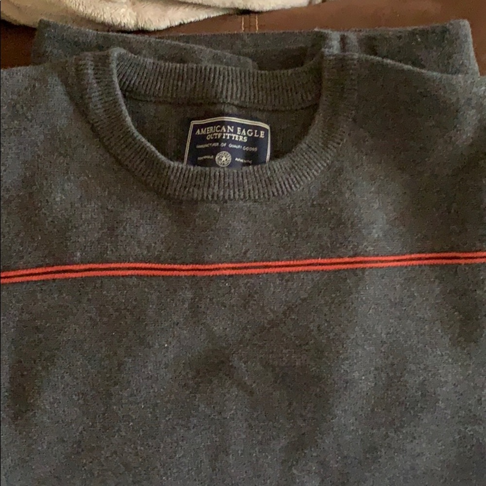 American Eagle, Sweater